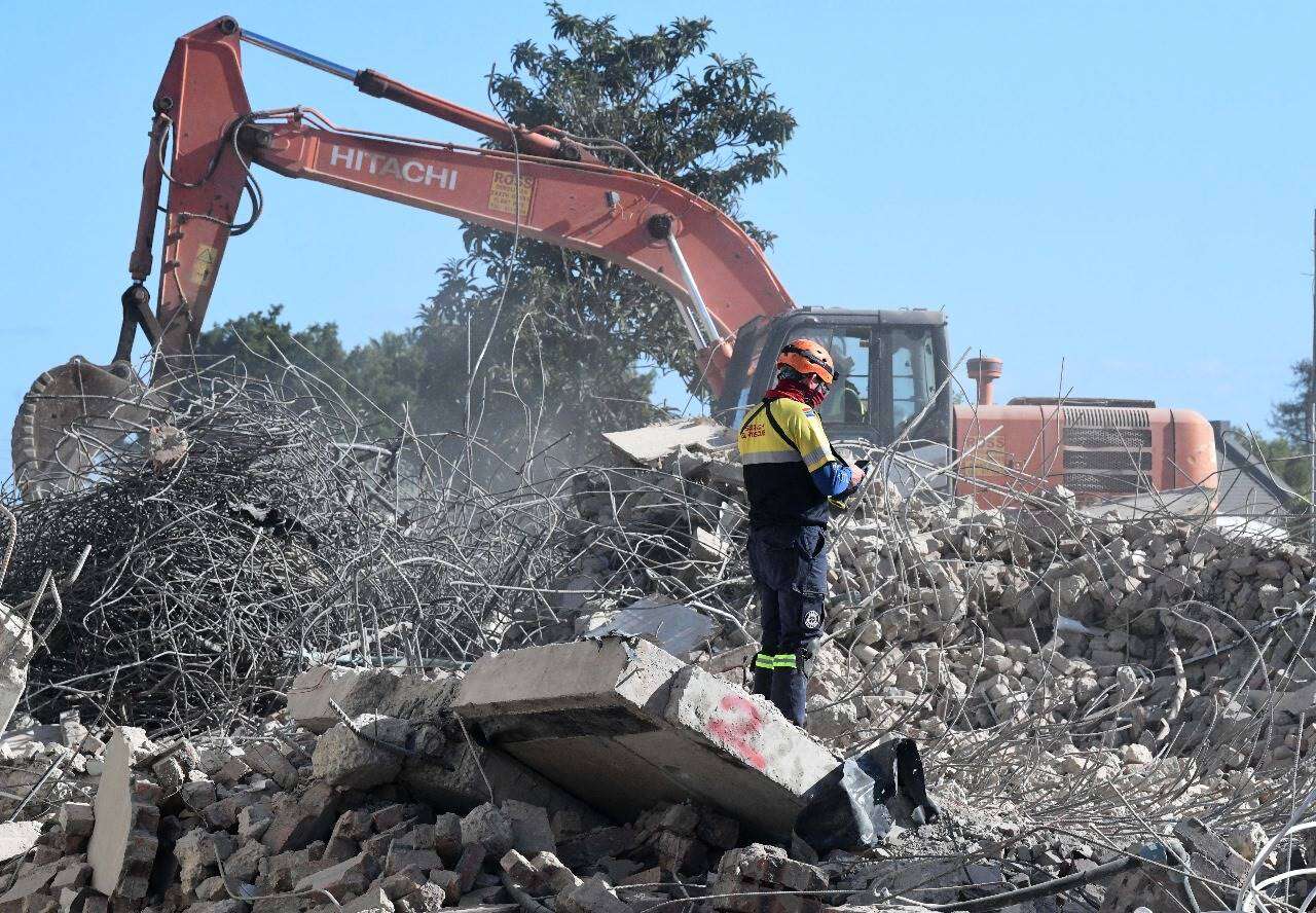 Ingrypings nodig in boubedryf, lui verslag