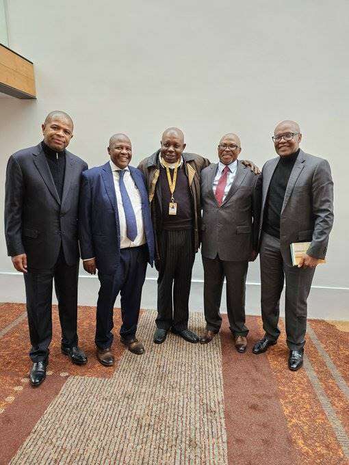 Zuma se ‘bekwame vriende’ Molefe, Gama en Montana word LP’s