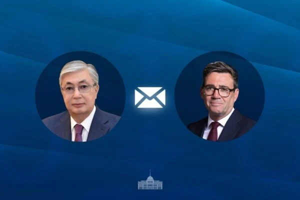 Токаев поздравил нового премьера Великобритании