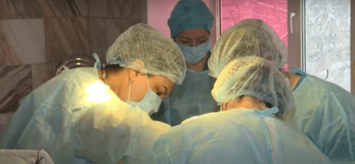 Скандал в Семее: медицинская клиника может быть выселена из государственного здания