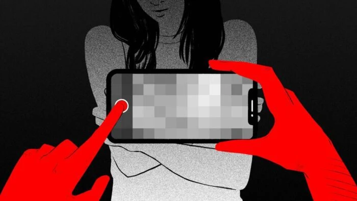 Жителя Актау отправили в колонию за публикацию интимных фото бывшей девушки