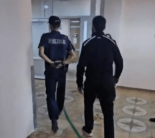 В Костанае пациент избил врача областной больницы — хирург в реанимации