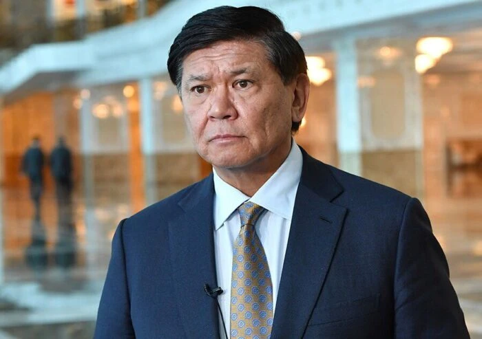 Ертысбаев раскритиковал «Байтақ», ОСДП и Respublica на съезде НПК