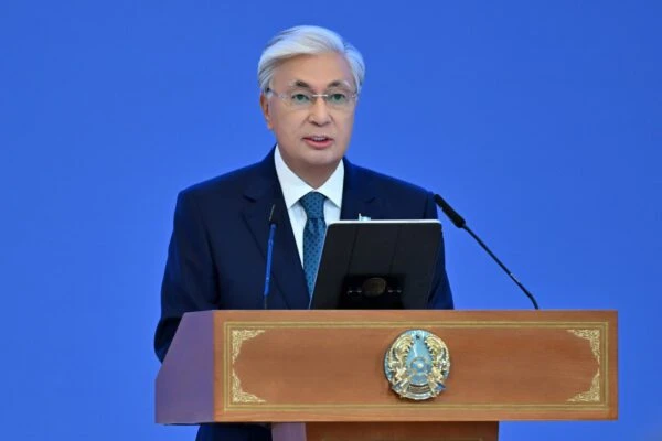 Токаев заявил о вкладе Назарбаева в принятие Конституции
