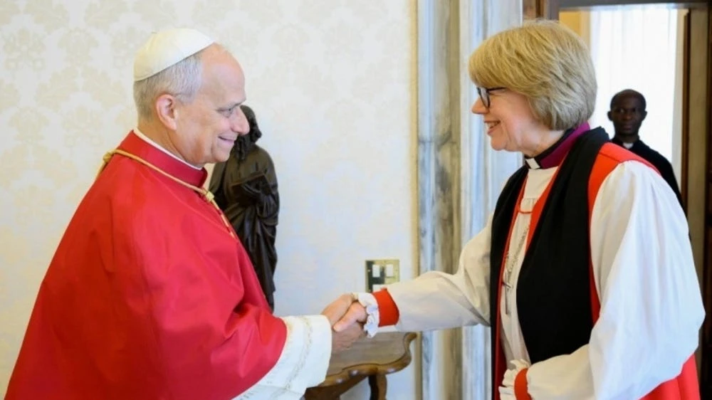 Pope says churches must overcome differences at Archbishop of Canterbury meeting