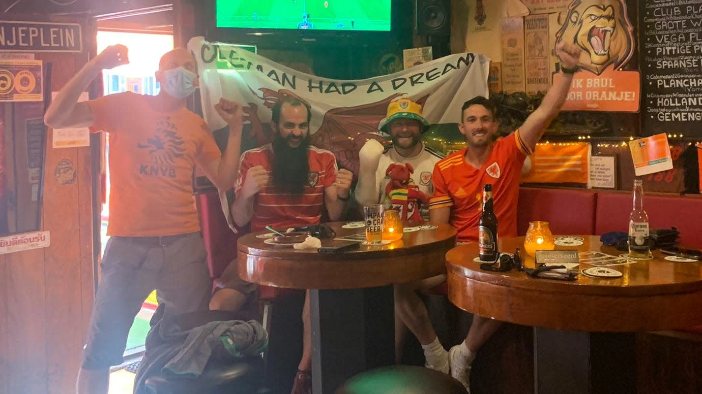 Wales recruits foreign fans for crucial Euro 2020 tie