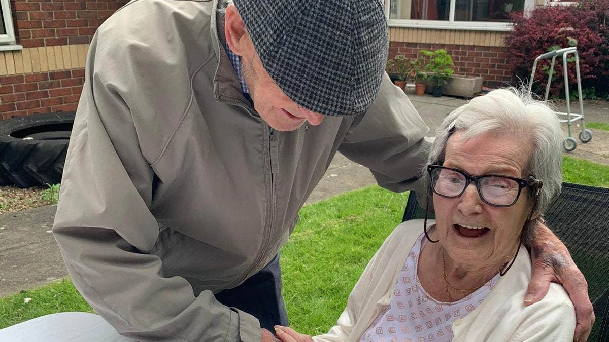 Twins, 92, ‘full of joy’ at reunion after one-year Covi…