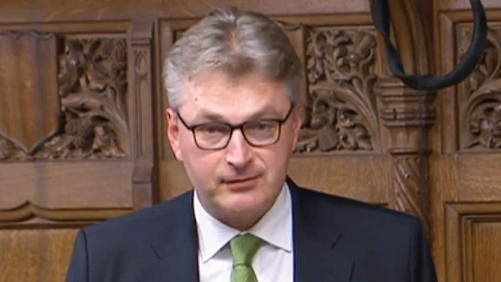 Tory MP makes public apology in Commons for bullying parliamentary staff
