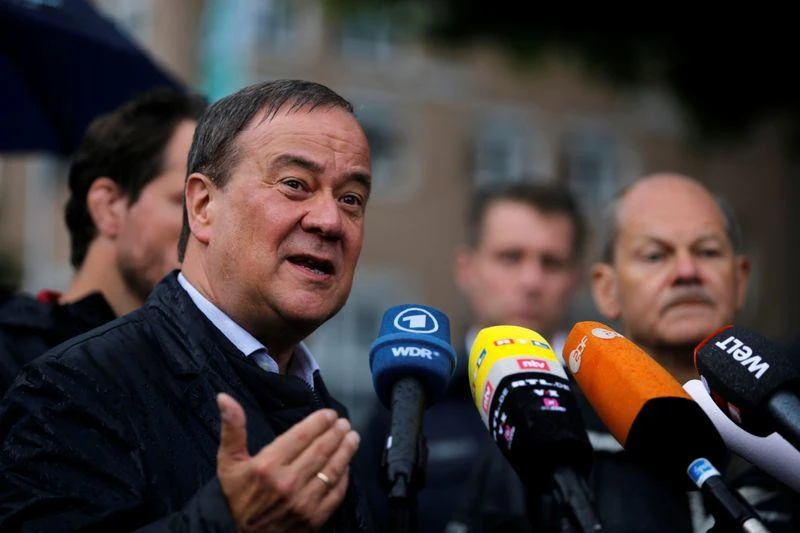 Merkel's replacement tries to save his image