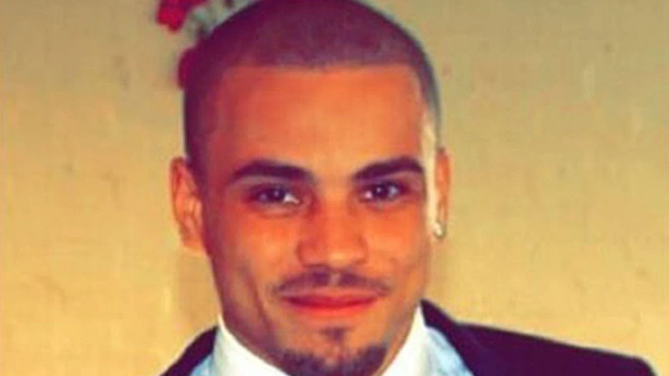 Met chief faces further criticism at prison break shooting i…
