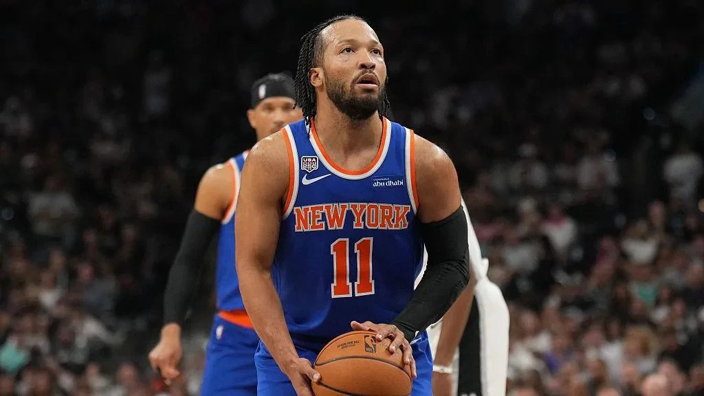 Wembanyama mistake hands Knicks control of NBA Finals