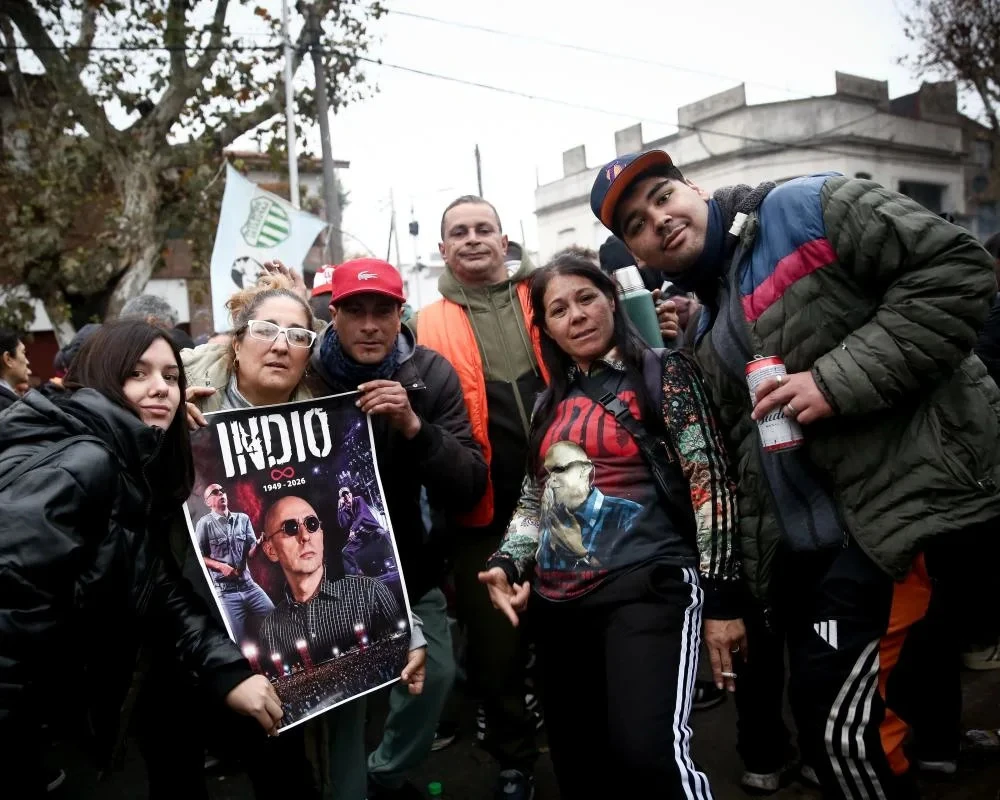 Mourning fans queue for miles to pay tribute to ‘distinctly Argentine’ rock star