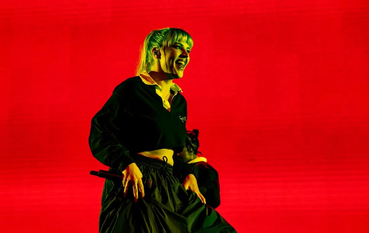 Self Esteem opens British Airways ARC with a bang(ing set)