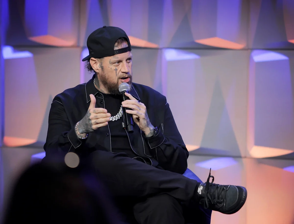 Jelly Roll's comedy stand-up debut was raunchy, unfiltered and completely him