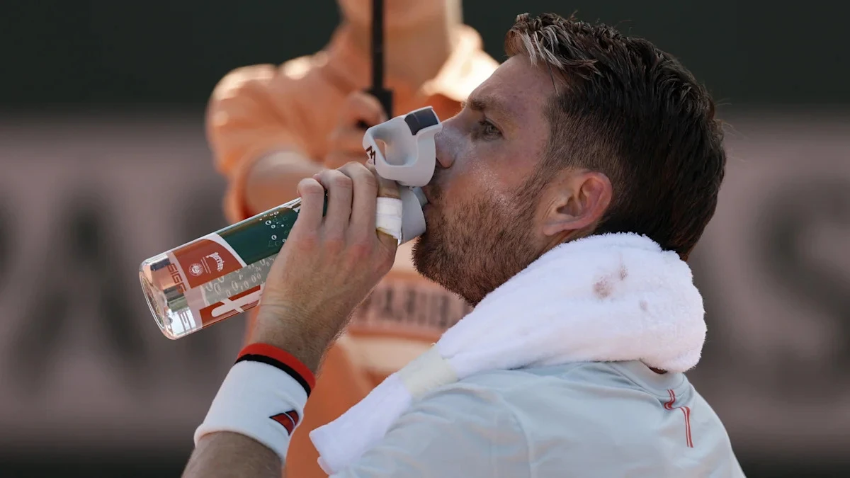 Norrie retires injured at Grand Slam for first time