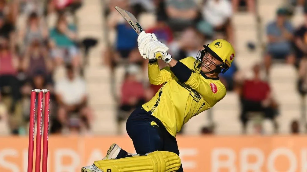 Hampshire's Albert signs new multi-year deal