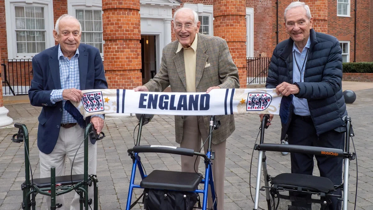 Fans relive 1966 triumph 50 years after World Cup