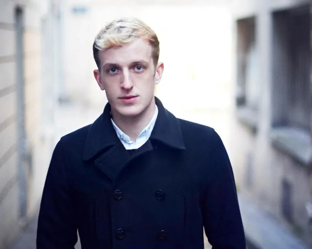 Collapse by Édouard Louis review – coming to terms with a brother’s death