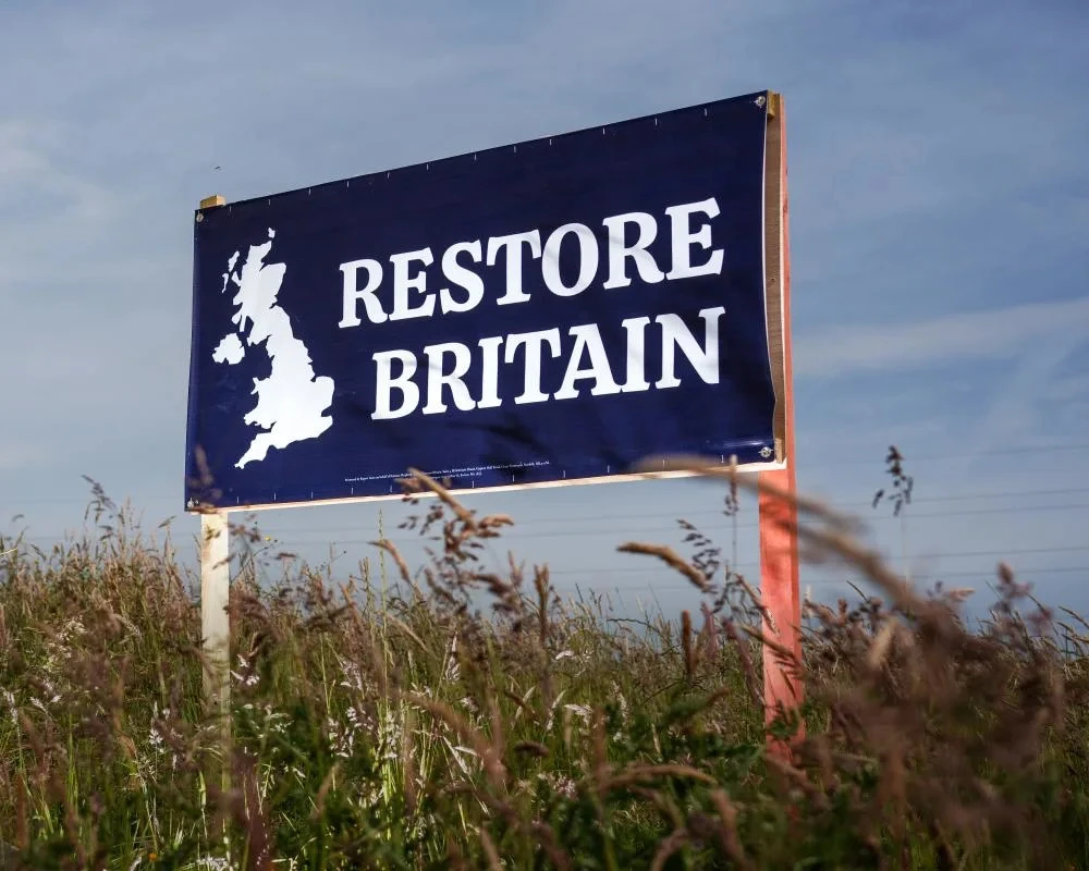 Mail on Sunday attacks Restore as split right creates headache for UK papers