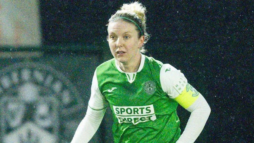 'Huge asset' Boyle extends Hibs stay