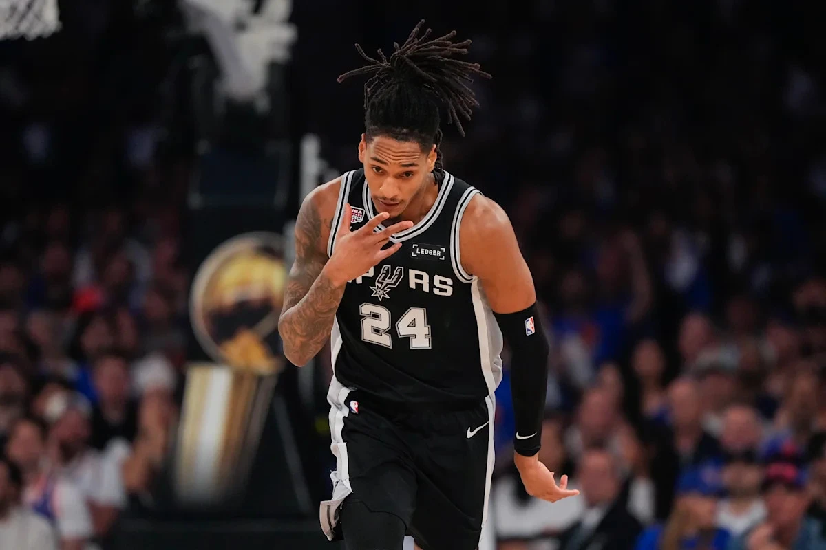 NBA Finals: Spurs hit record 14 3-pointers in dominant first half vs. Knicks in Game 4