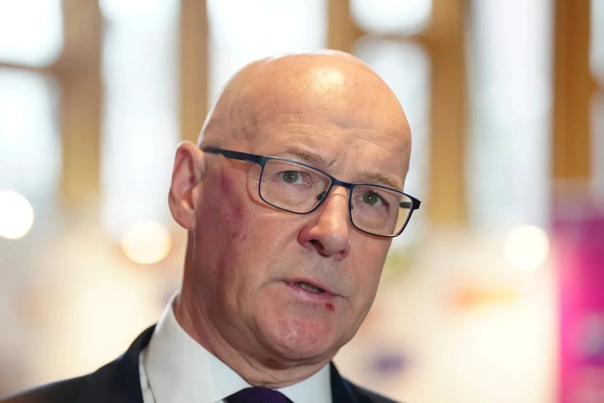 Swinney ‘extremely disappointed’ by Dundee University job cuts plan