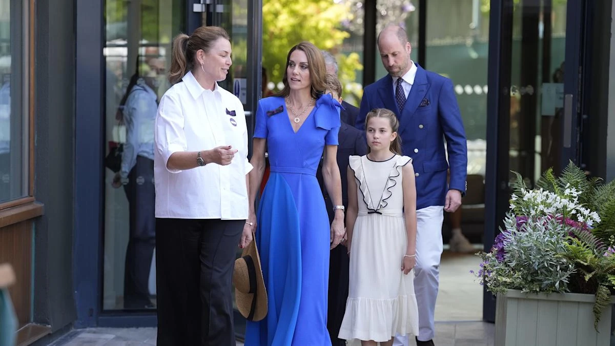 William and Kate arrive at Wimbledon with George and Charlotte