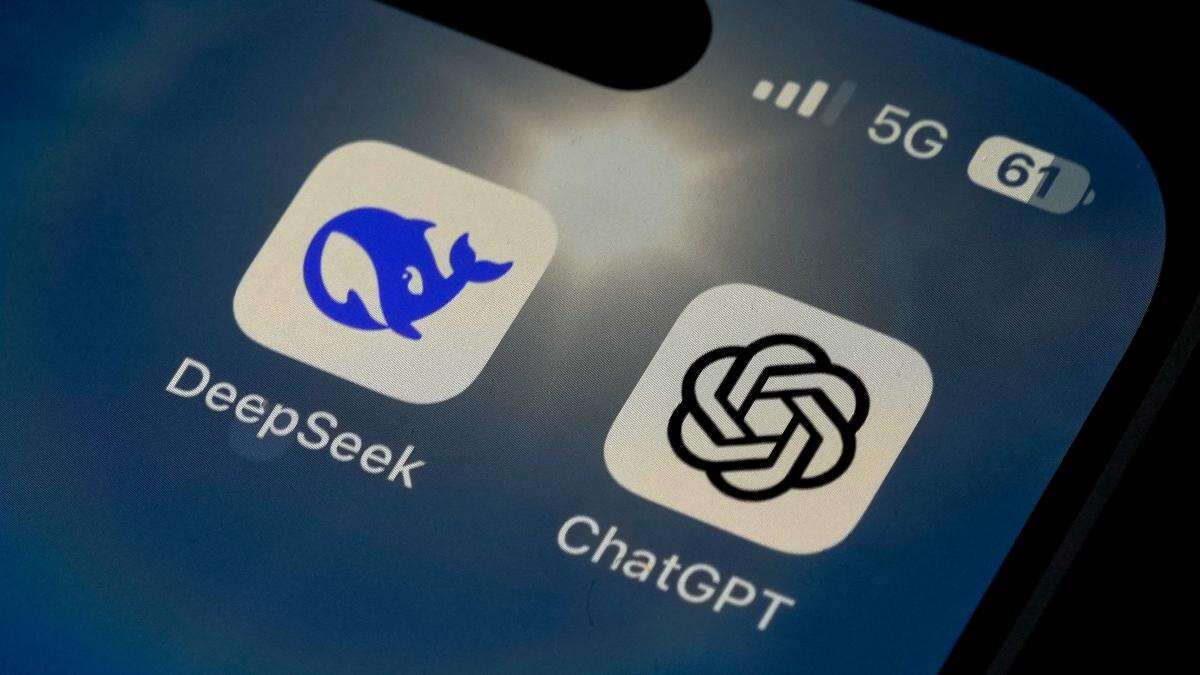 Experts urge caution over using DeepSeek AI chatbot because of China links