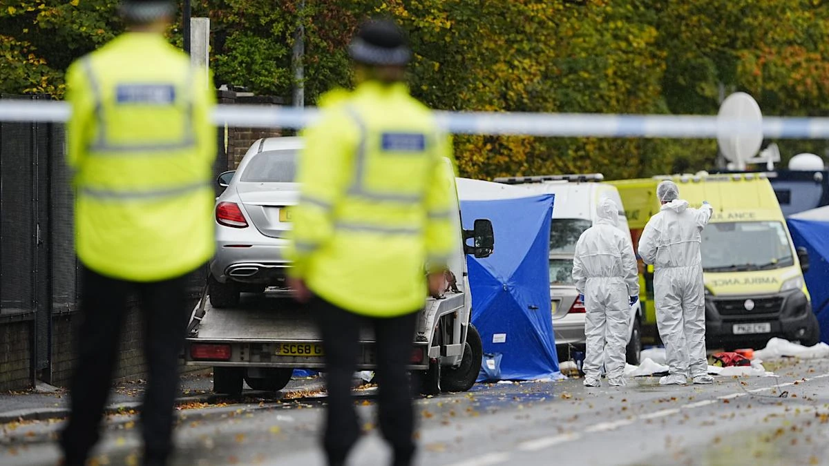 Police step up patrols at Manchester synagogues after terror attack