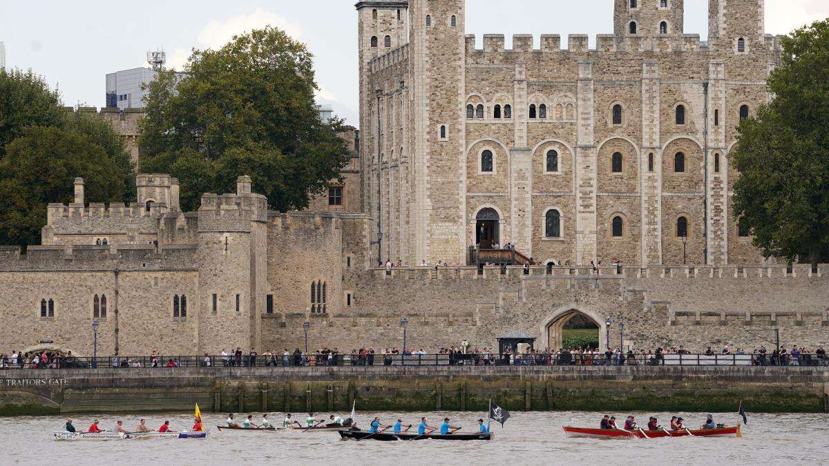 Rowers take part in annual Great River Race along the Thames