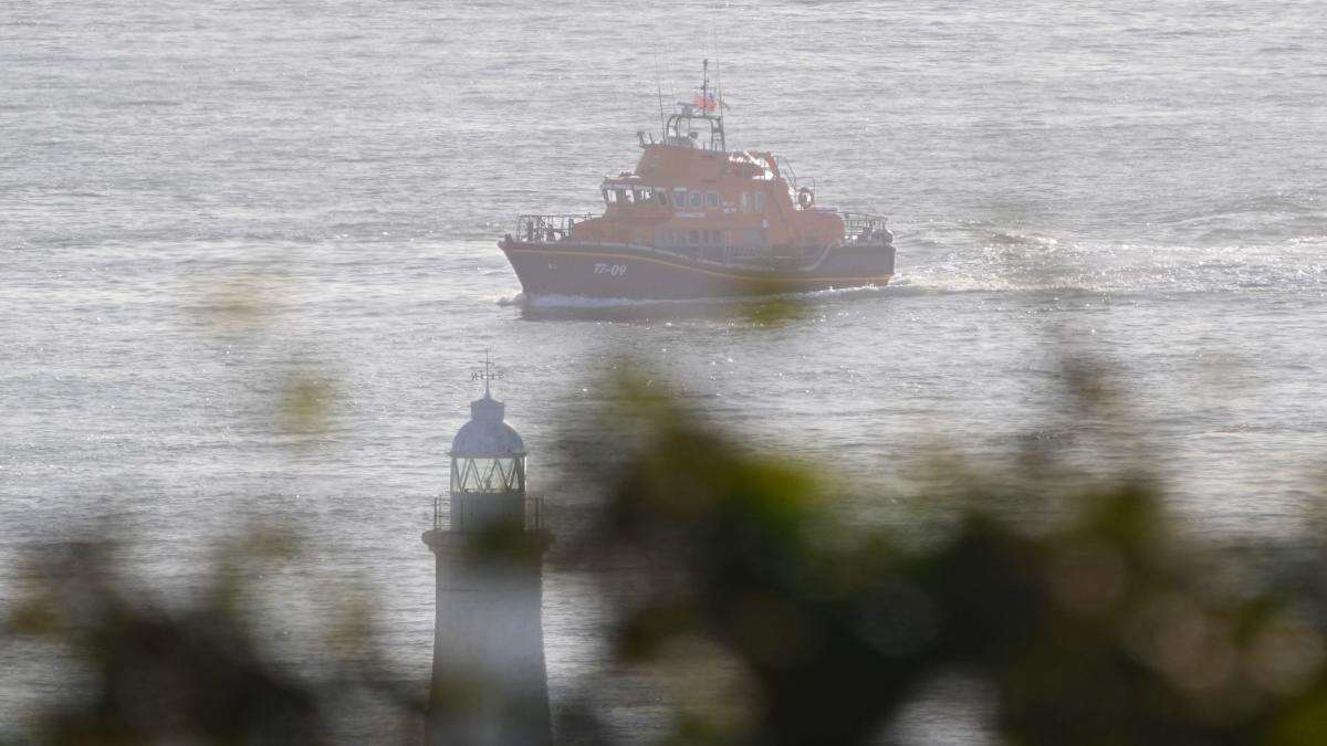 Nearly 300 migrants crossed English Channel as three died in boat rescue