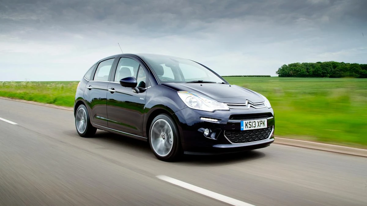 Owners of Citroen C3 and DS3 models told to stop driving their cars over airbag fault
