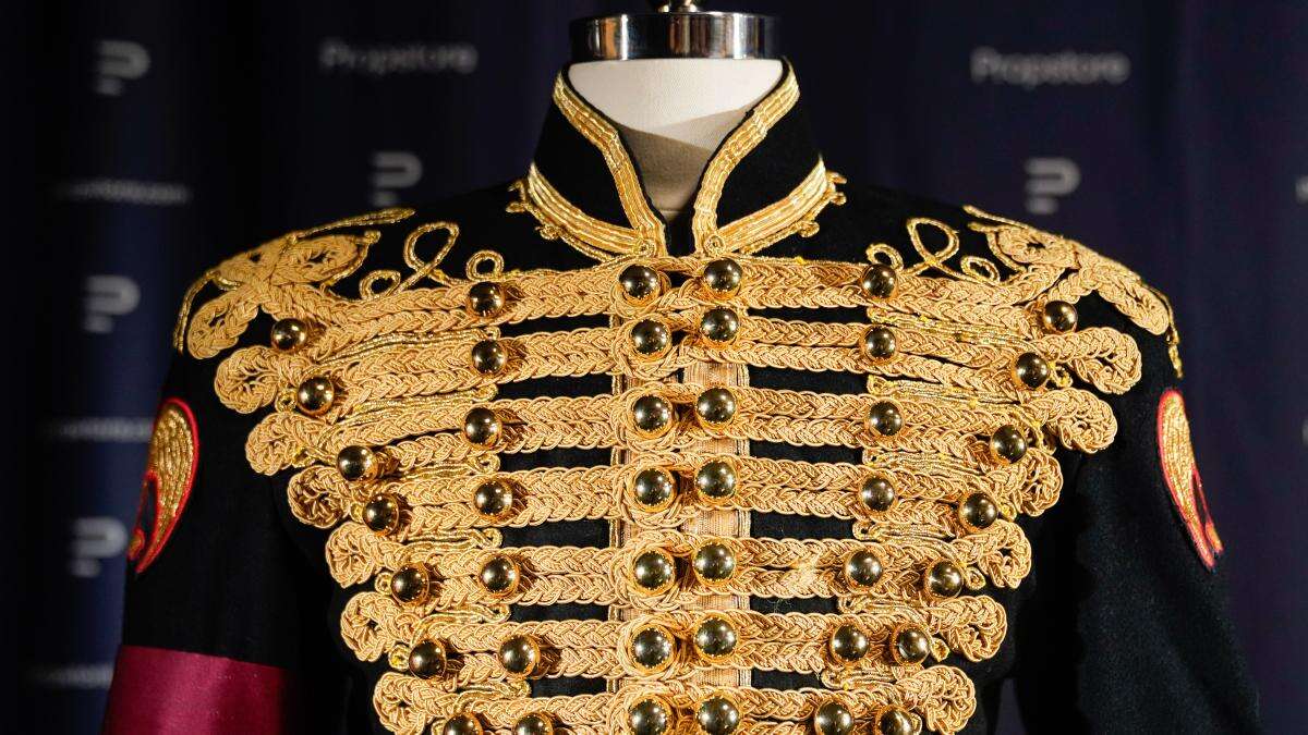 Michael Jackson’s jacket and John Lennon’s amp among items to be sold at auction