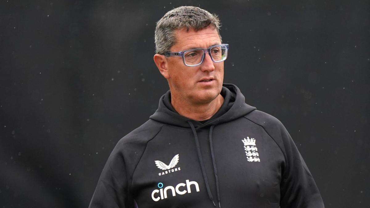 Jon Lewis wants England to rediscover ‘fearless’ approach on South Africa tour