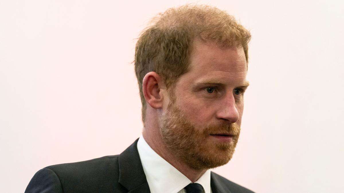 Harry says his mother would want Angola to ‘finish job’ of clearing landmines