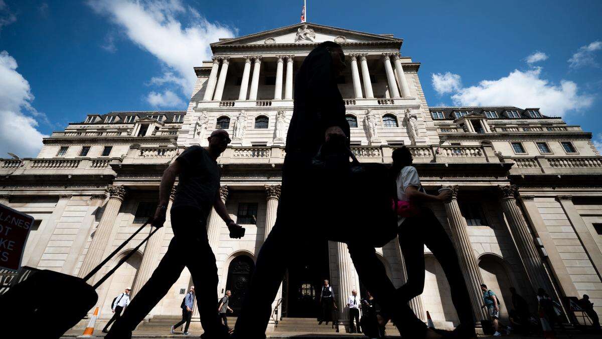 Bank of England should cut rates pre-emptively, says committee member