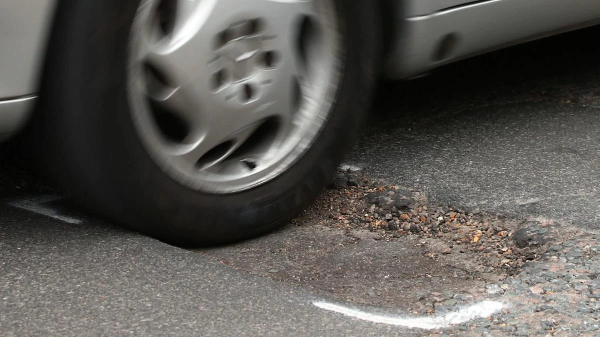 Pothole-related breakdowns jumped 9% between April and June