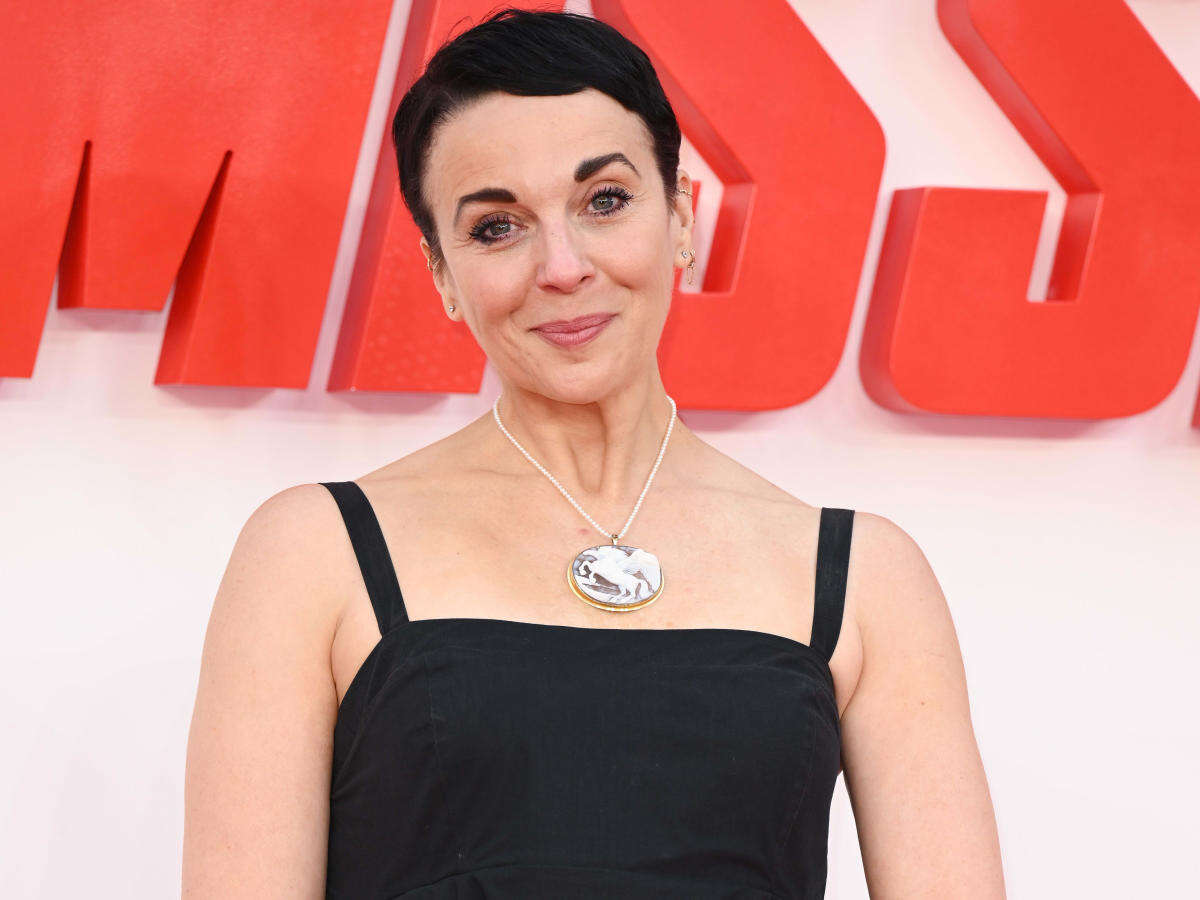 Inside Amanda Abbington's inner circle amid Strictly row