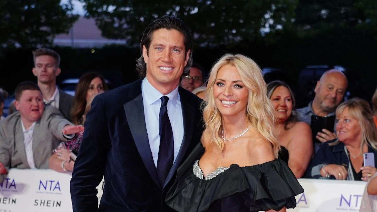 BBC Radio Two presenter Vernon Kay congratulates wife Tess Daly on MBE