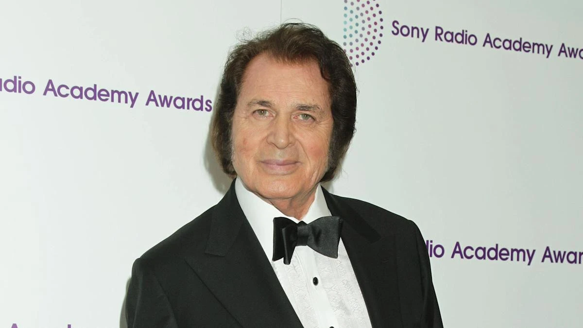 Engelbert Humperdinck says karaoke kept his music alive ahead of 89th birthday