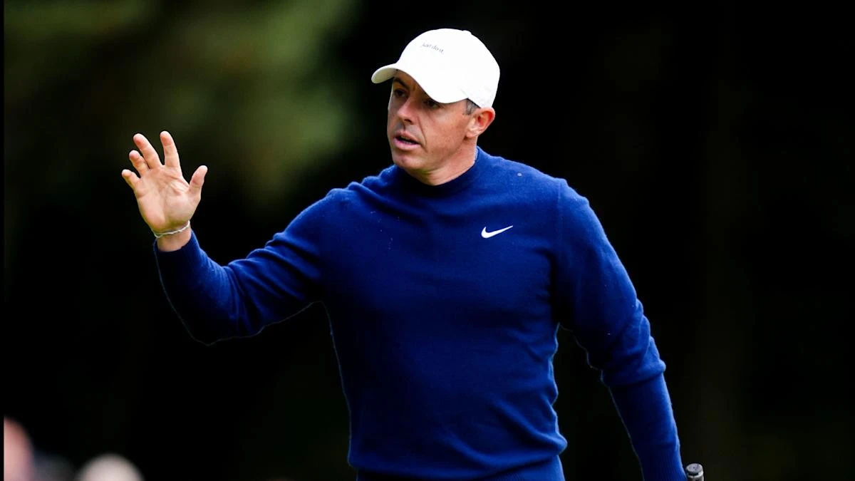 Rory McIlroy finds water on 18th to sit five shots off pace at PGA Championship