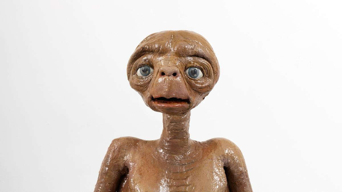 Original ET model will hit auction block for nearly £1 million