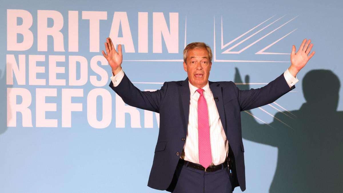 ‘This, folks, is huge’ – Farage reacts to Reform’s early success against Tories