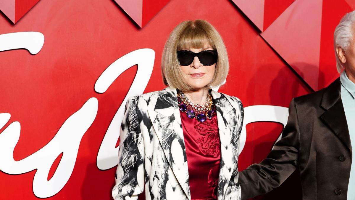 Anna Wintour and Tracey Emin to be honoured at Buckingham Palace