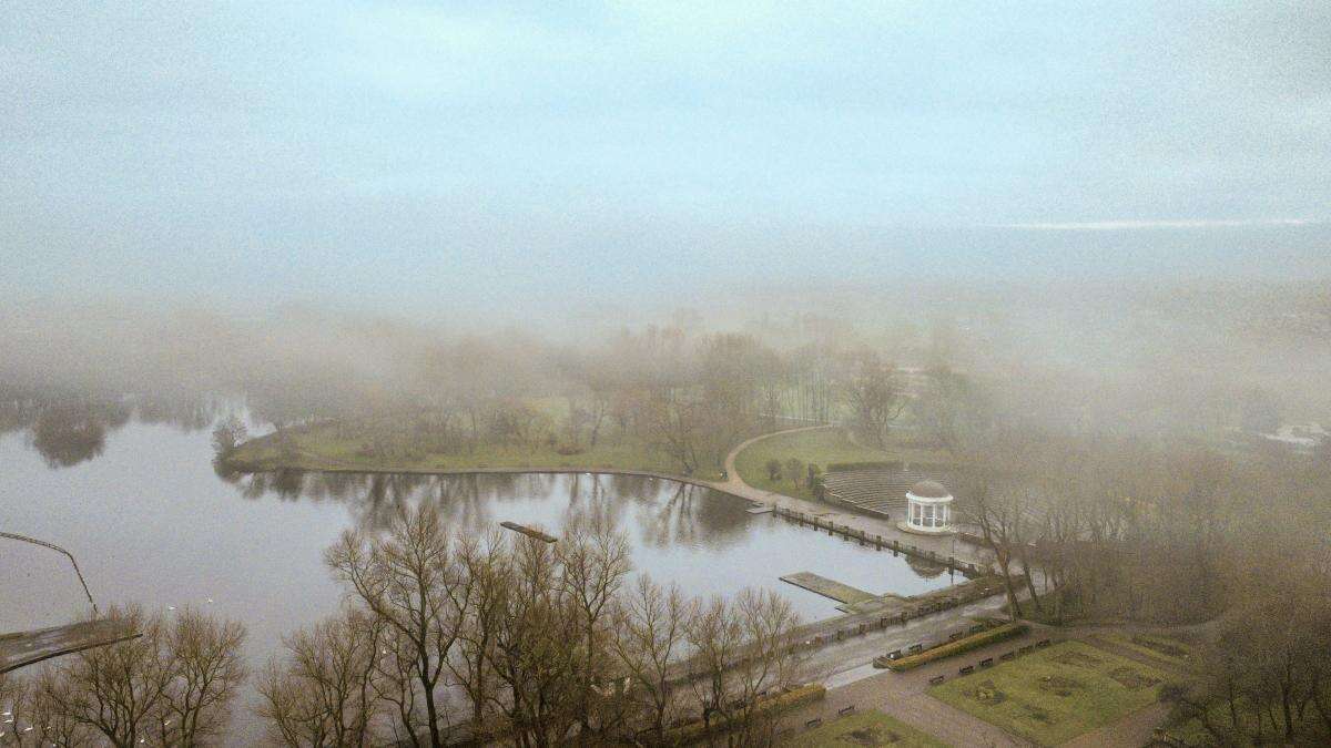 Disruptive fog to stick around into weekend, forecasters say