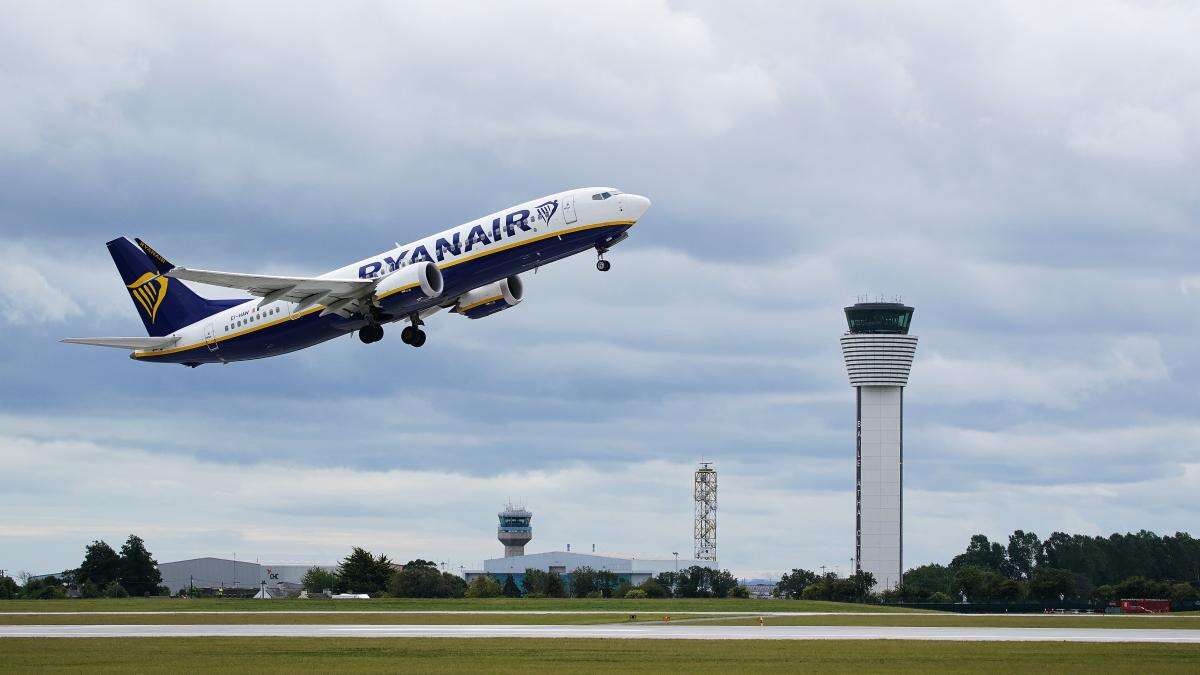 Ryanair to take disruptive passengers to court in ‘major clampdown’