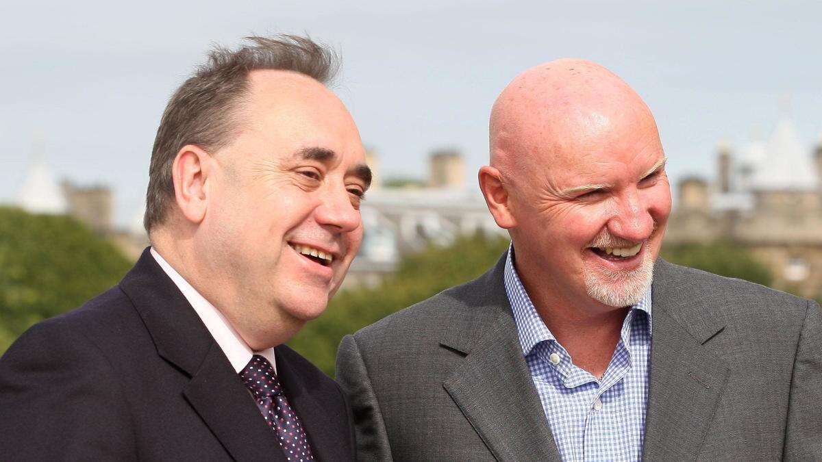 Businessman Sir Tom Hunter paid to return Alex Salmond’s body to Scotland