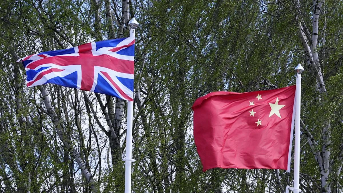 Stop ‘weaselly excuses�� and tell truth on Chinese embassy, Government told