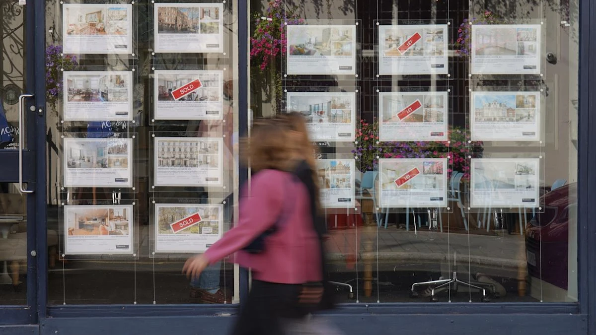 UK house price growth accelerates as buyers ‘rushed’ to beat stamp duty rises