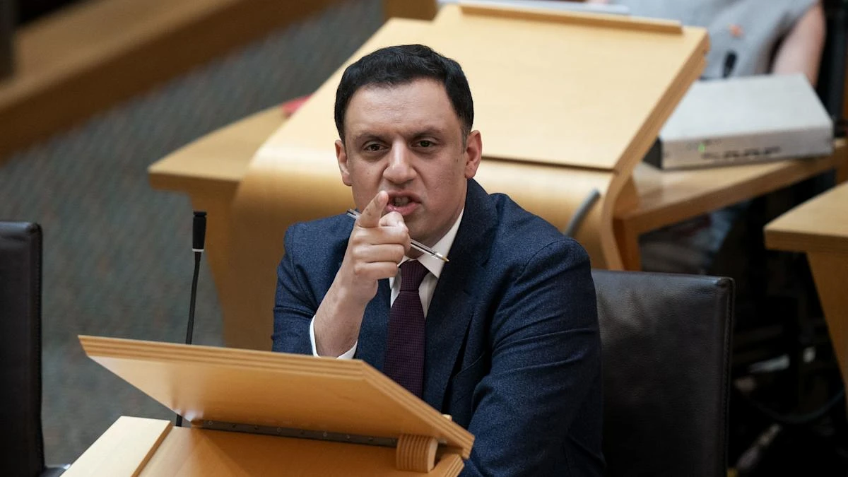 Sarwar ready to challenge Farage ‘anytime, any place’ amid row over Reform ad